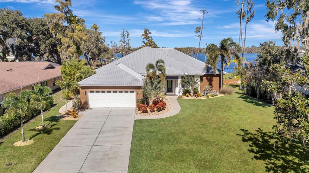 Photo of 10303 Thompson Place, Clermont, FL 34711 (MLS # G5105280)