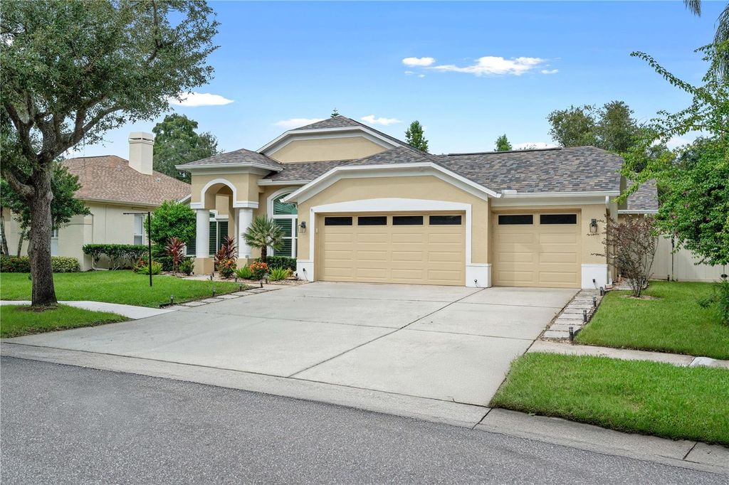 Photo of 9905 Woodbay Dr, Tampa, FL 33626 (MLS # TB8423125)