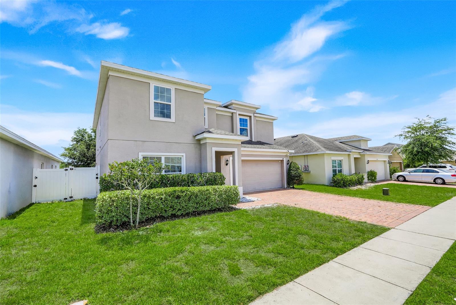 639 SAMUEL PLACE