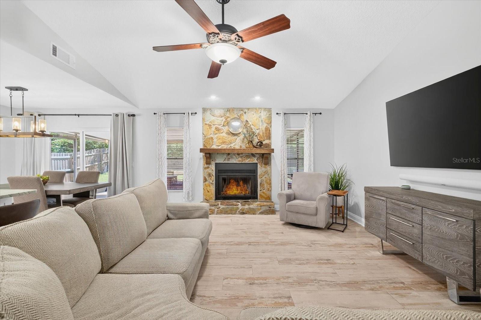 BLOOMINGDALE SEC J - Residential