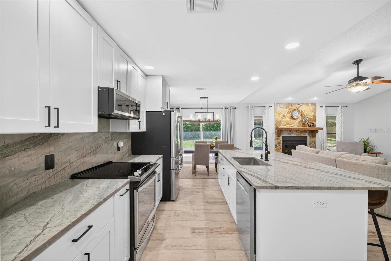 BLOOMINGDALE SEC J - Residential