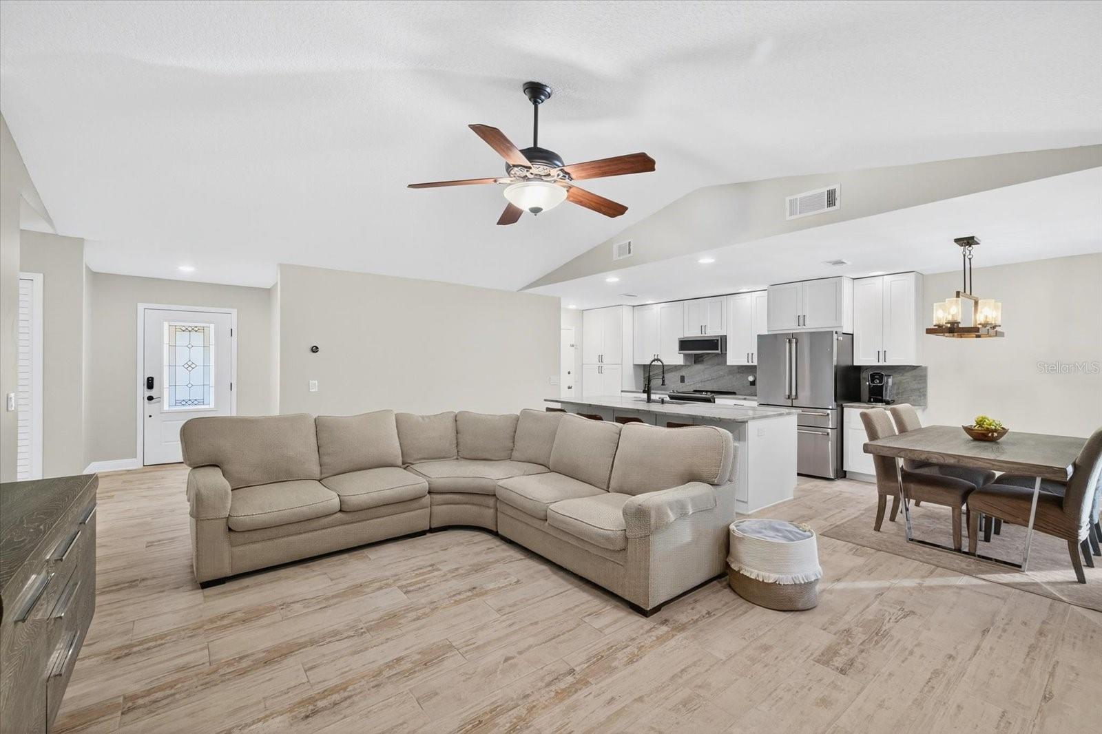 BLOOMINGDALE SEC J - Residential