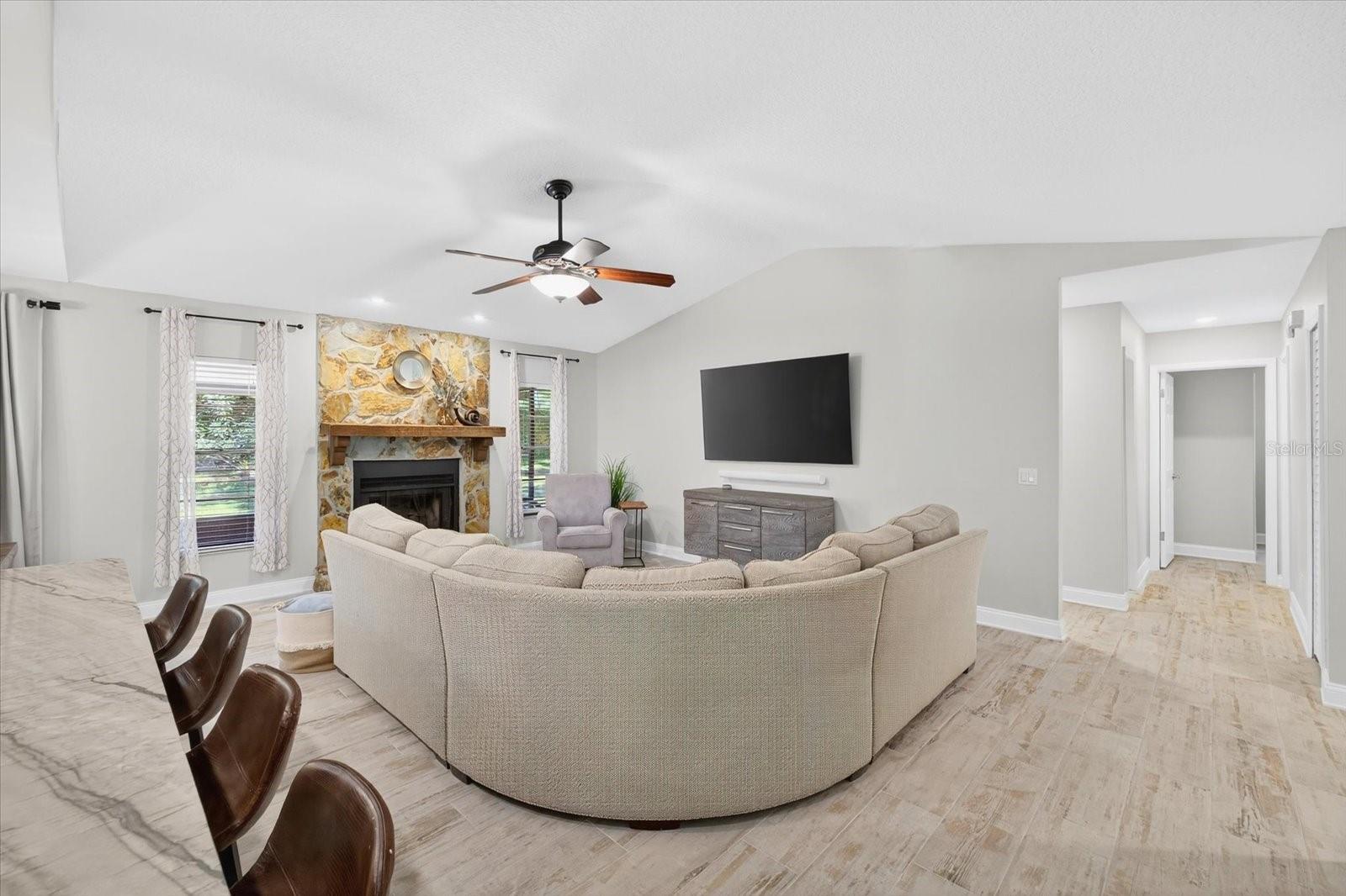 BLOOMINGDALE SEC J - Residential