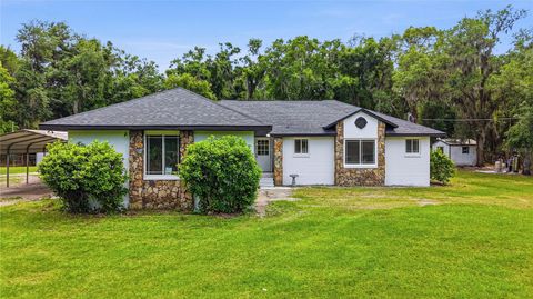 Photo of 403 Wendel Avenue, Lithia, FL 33547 (MLS # TB8499010)