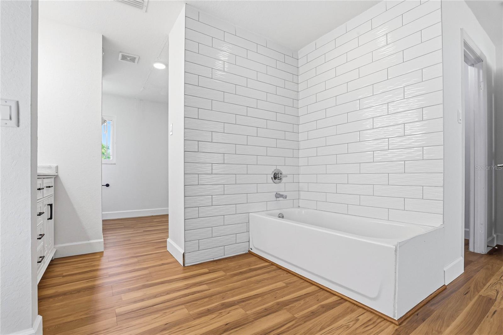 WENDEL WOOD - Residential