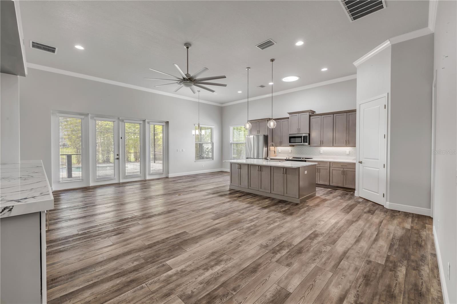 PALMS PH 4 - Residential