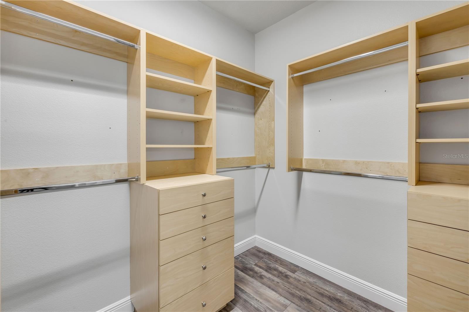 PALMS PH 4 - Residential