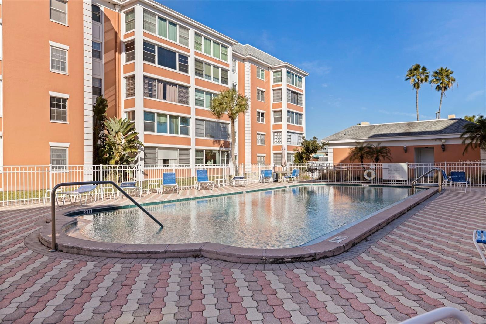 CROSSWINDS COLONY ONE CONDO - Residential