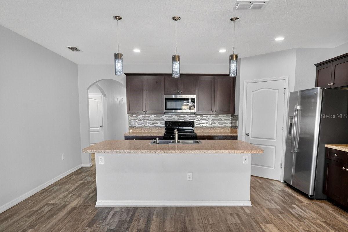 SABAL LAKES - Residential