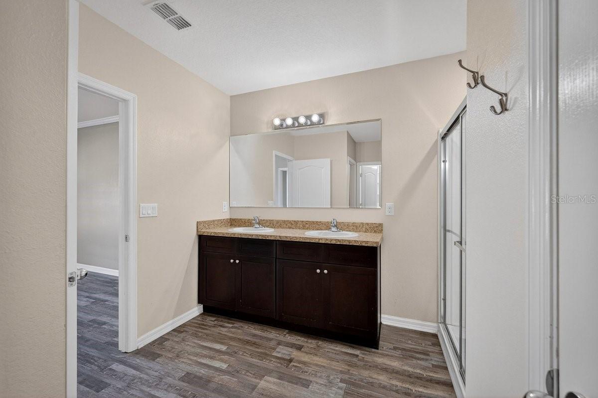 SABAL LAKES - Residential