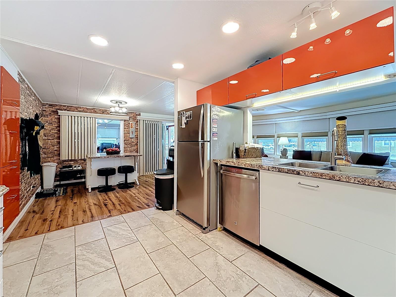 LAKE TARPON MOBILE HOME VILLAGE - Residential