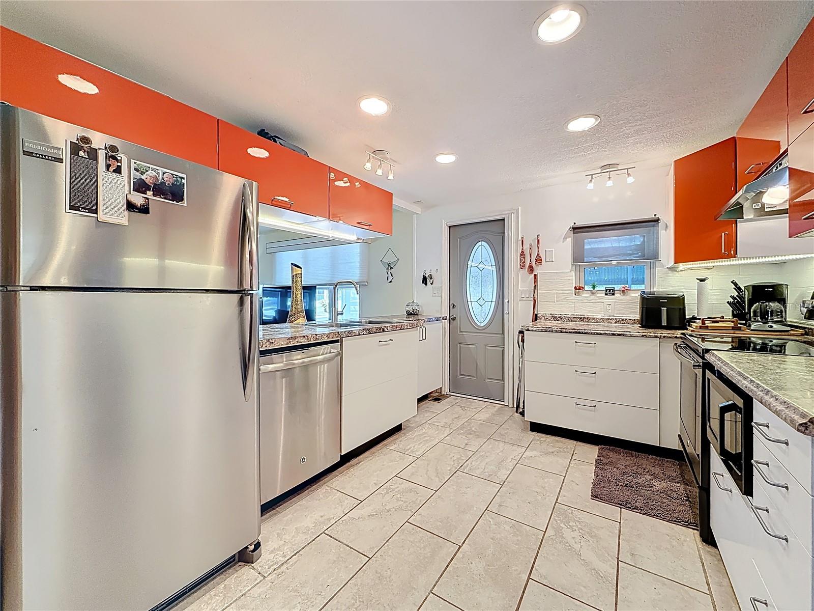 LAKE TARPON MOBILE HOME VILLAGE - Residential