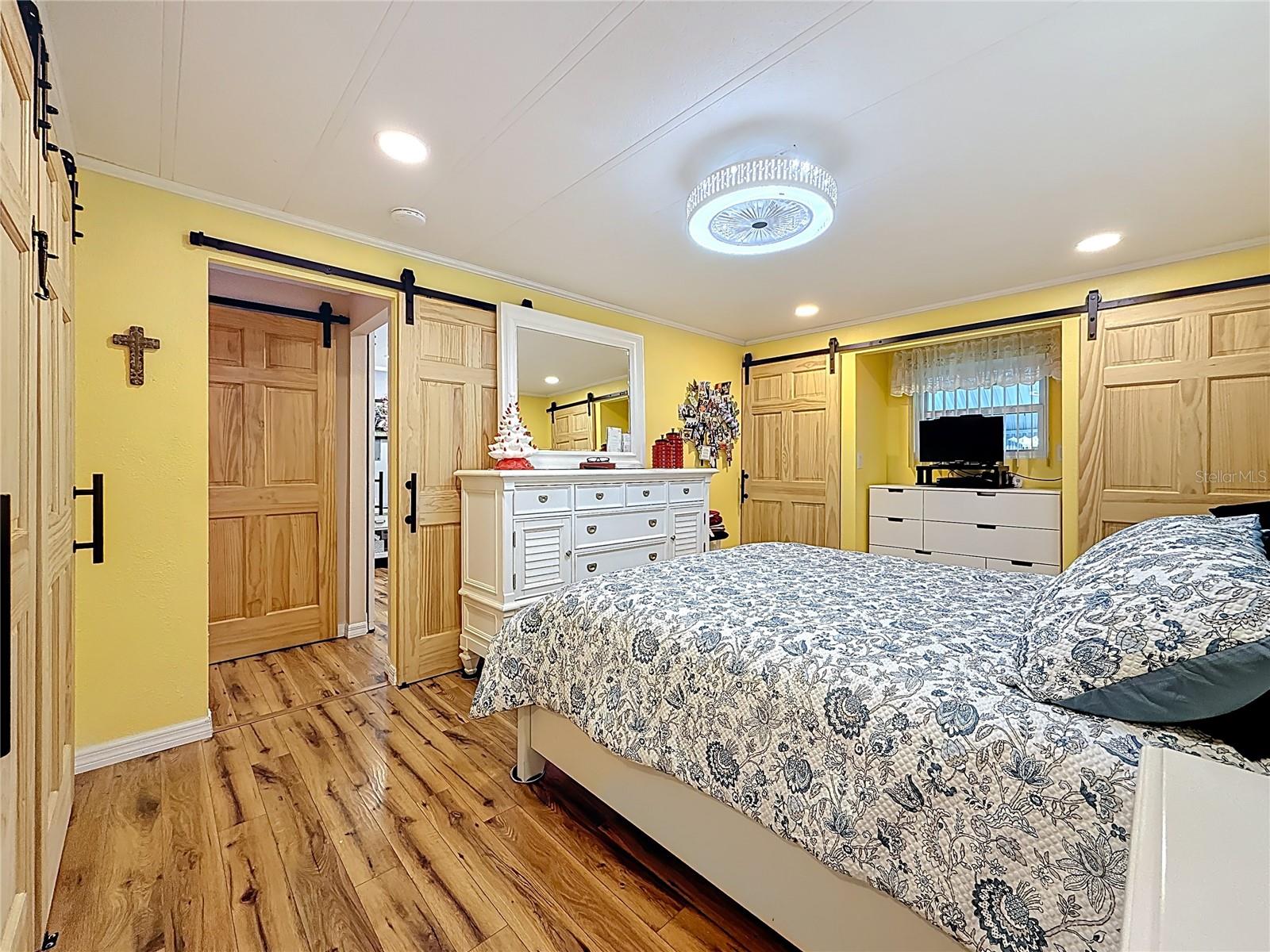 LAKE TARPON MOBILE HOME VILLAGE - Residential