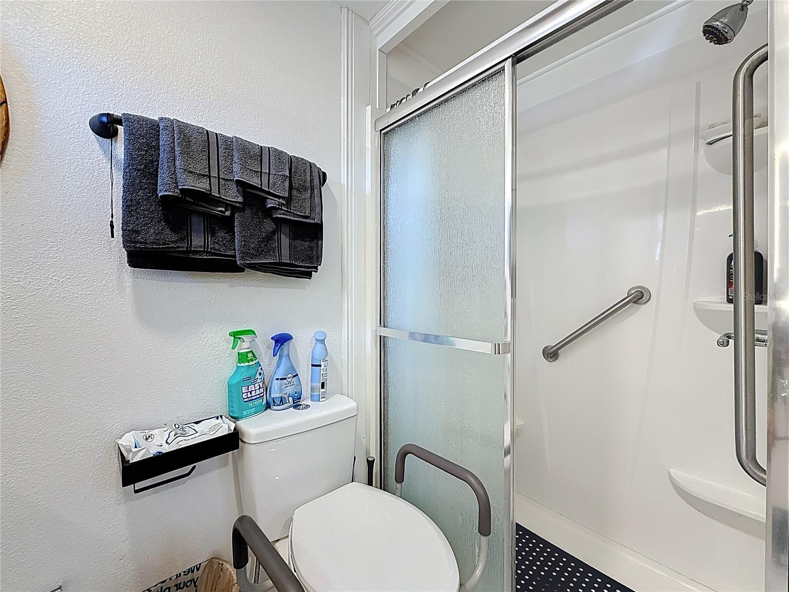 LAKE TARPON MOBILE HOME VILLAGE - Residential