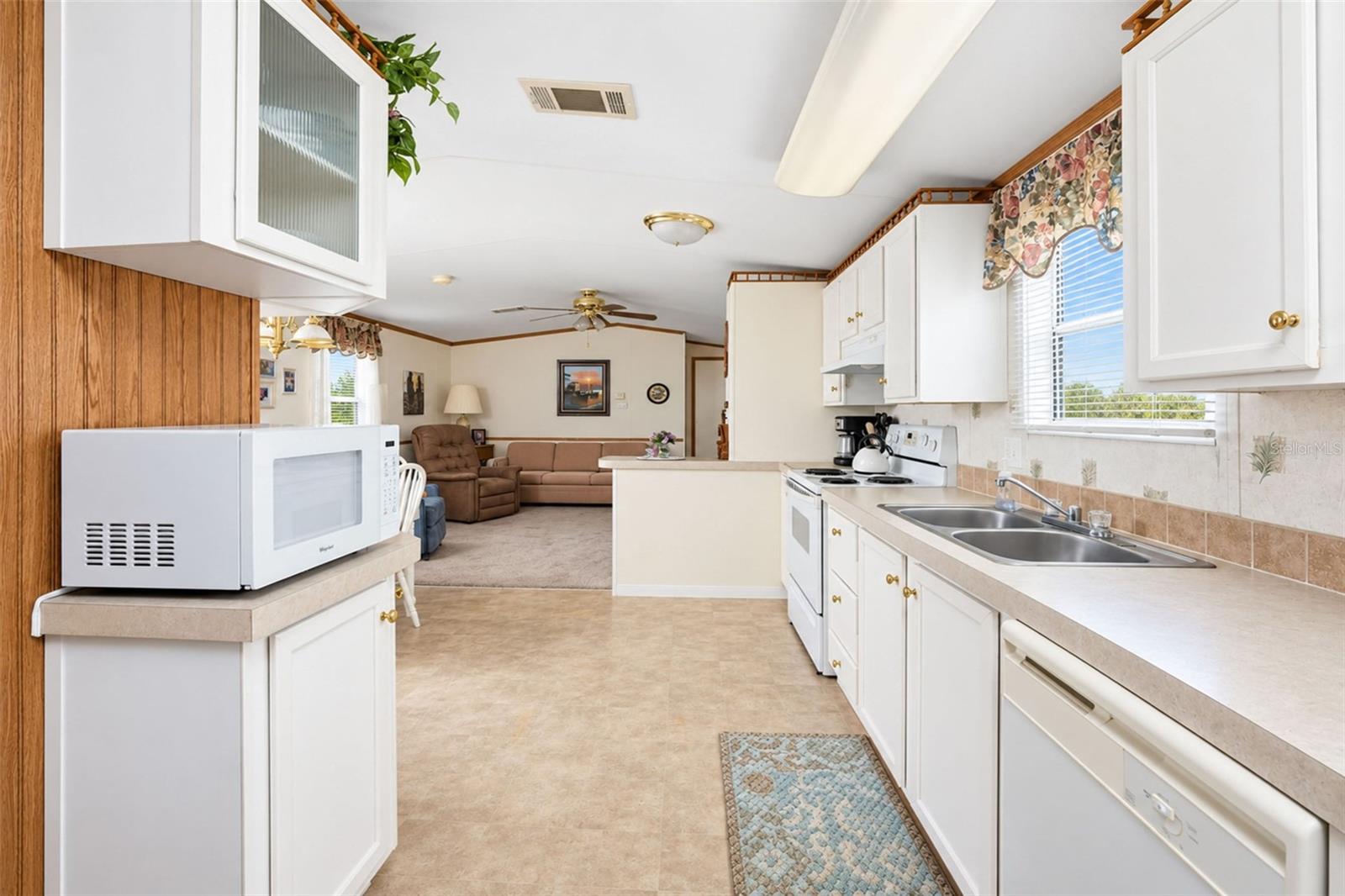 7337 HEDWIG COURT, PORT CHARLOTTE, FL, 33981 4 7337 HEDWIG COURT