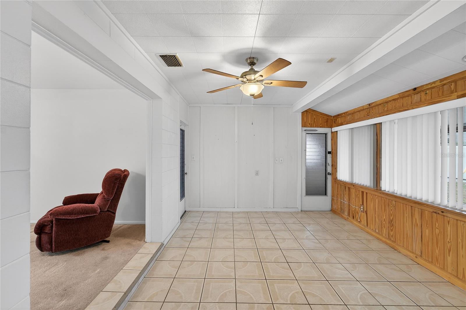 DEL WEBBS SUN CITY FLORIDA UN - Residential