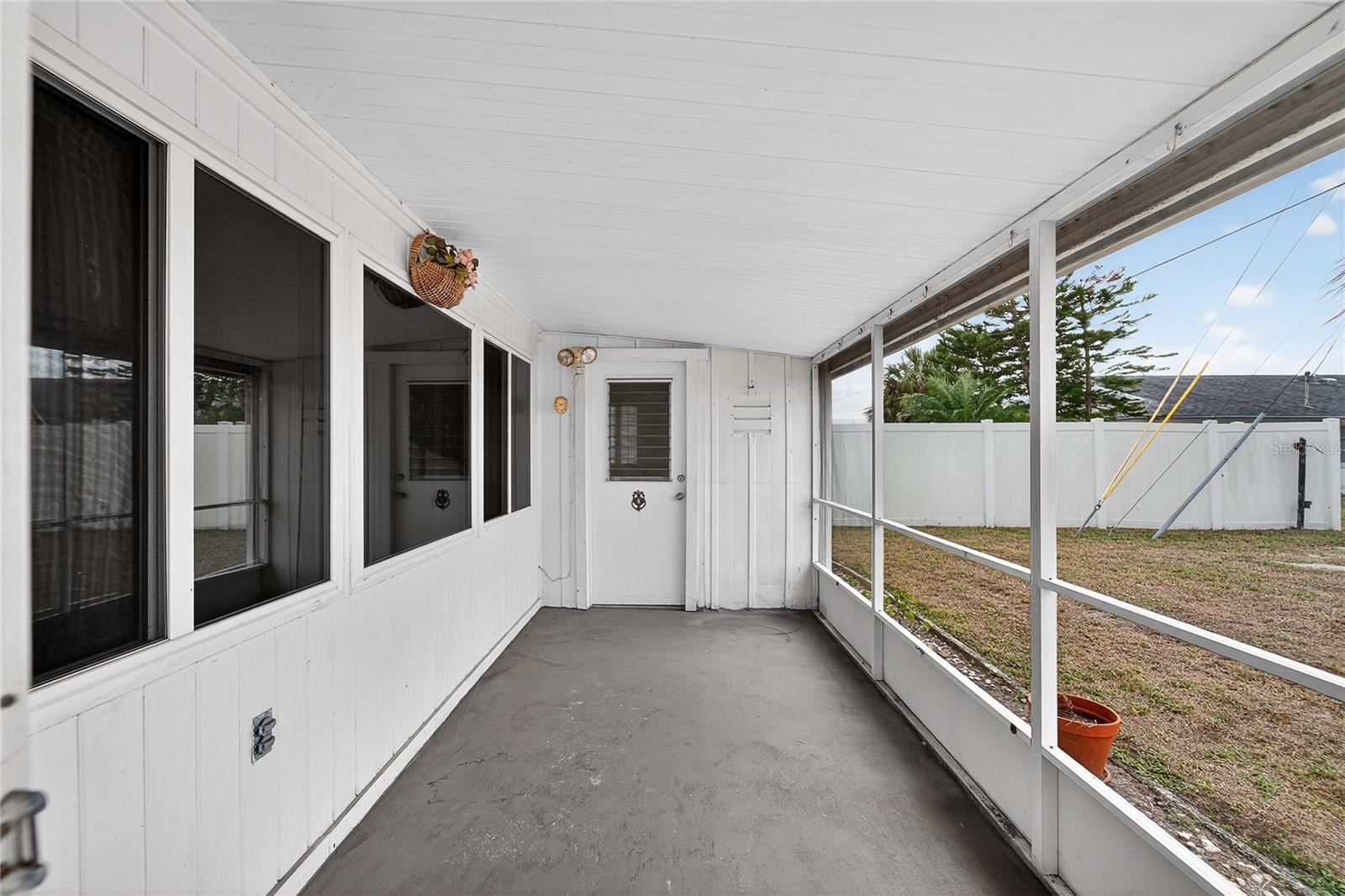 DEL WEBBS SUN CITY FLORIDA UN - Residential