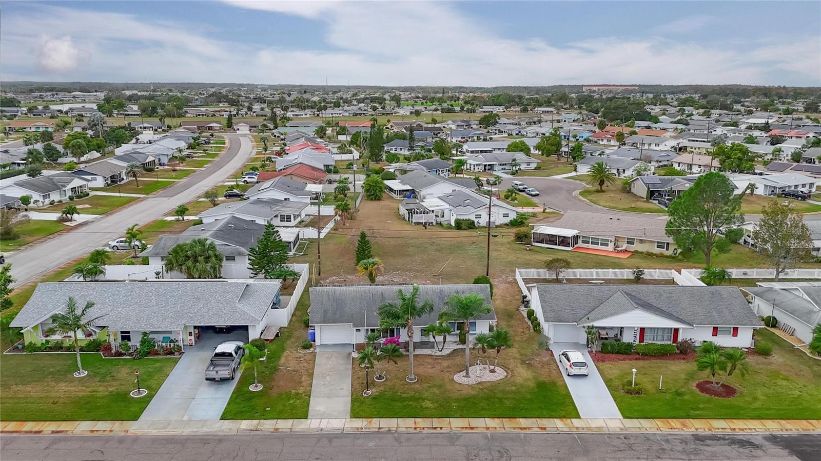 DEL WEBBS SUN CITY FLORIDA UN - Residential