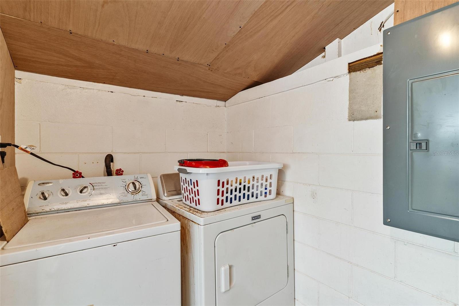 FRUITLAND PARK PARK ACRES - Residential