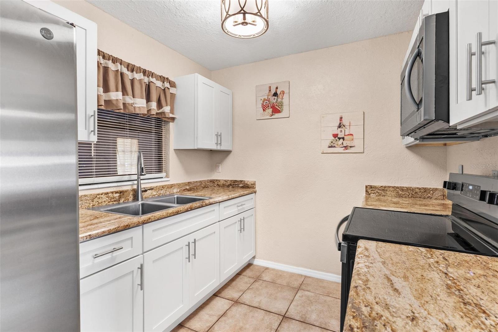 FRUITLAND PARK PARK ACRES - Residential