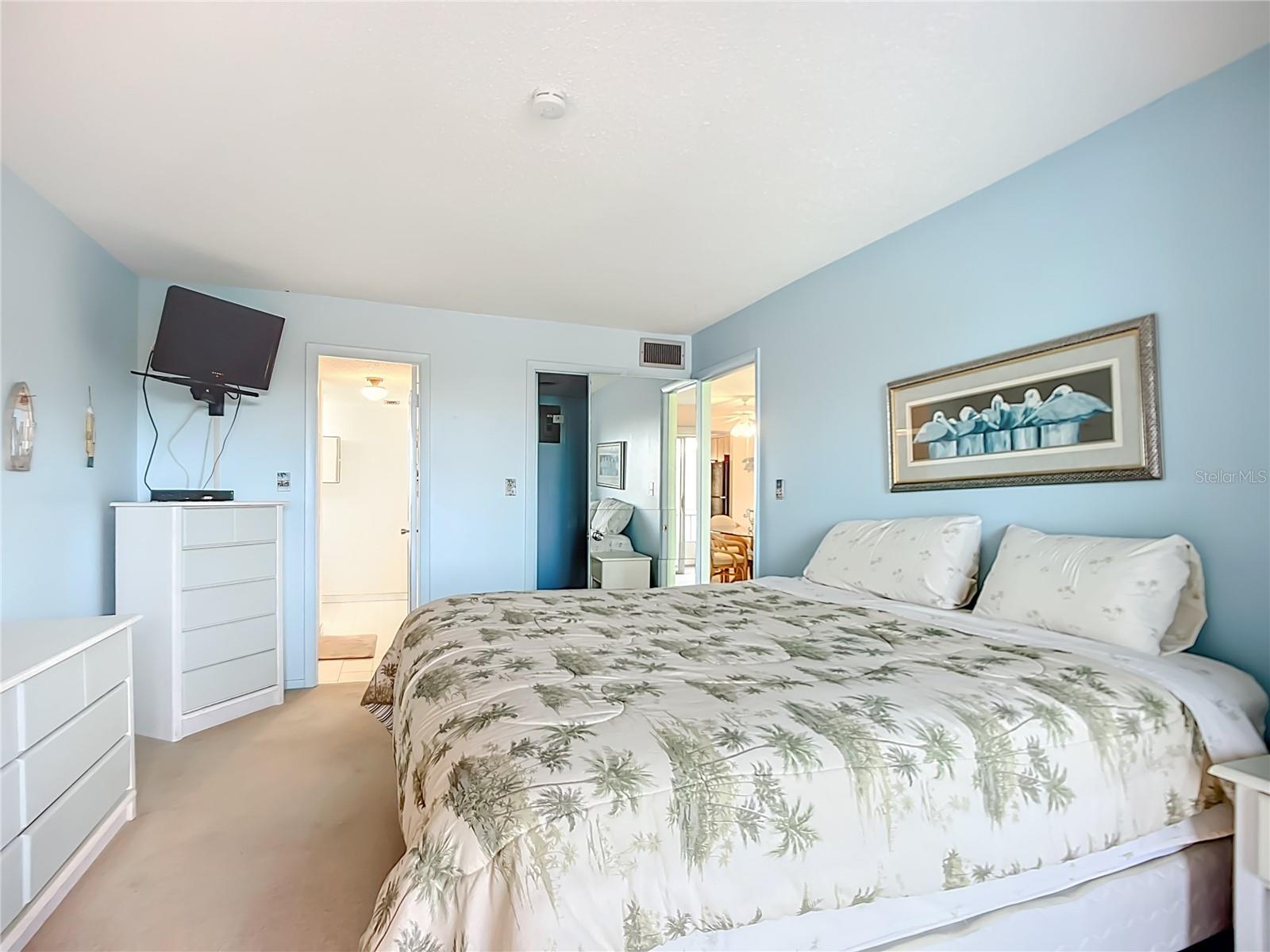 BAYSHORE ON THE LAKE APTS II SEC 1 - Residential