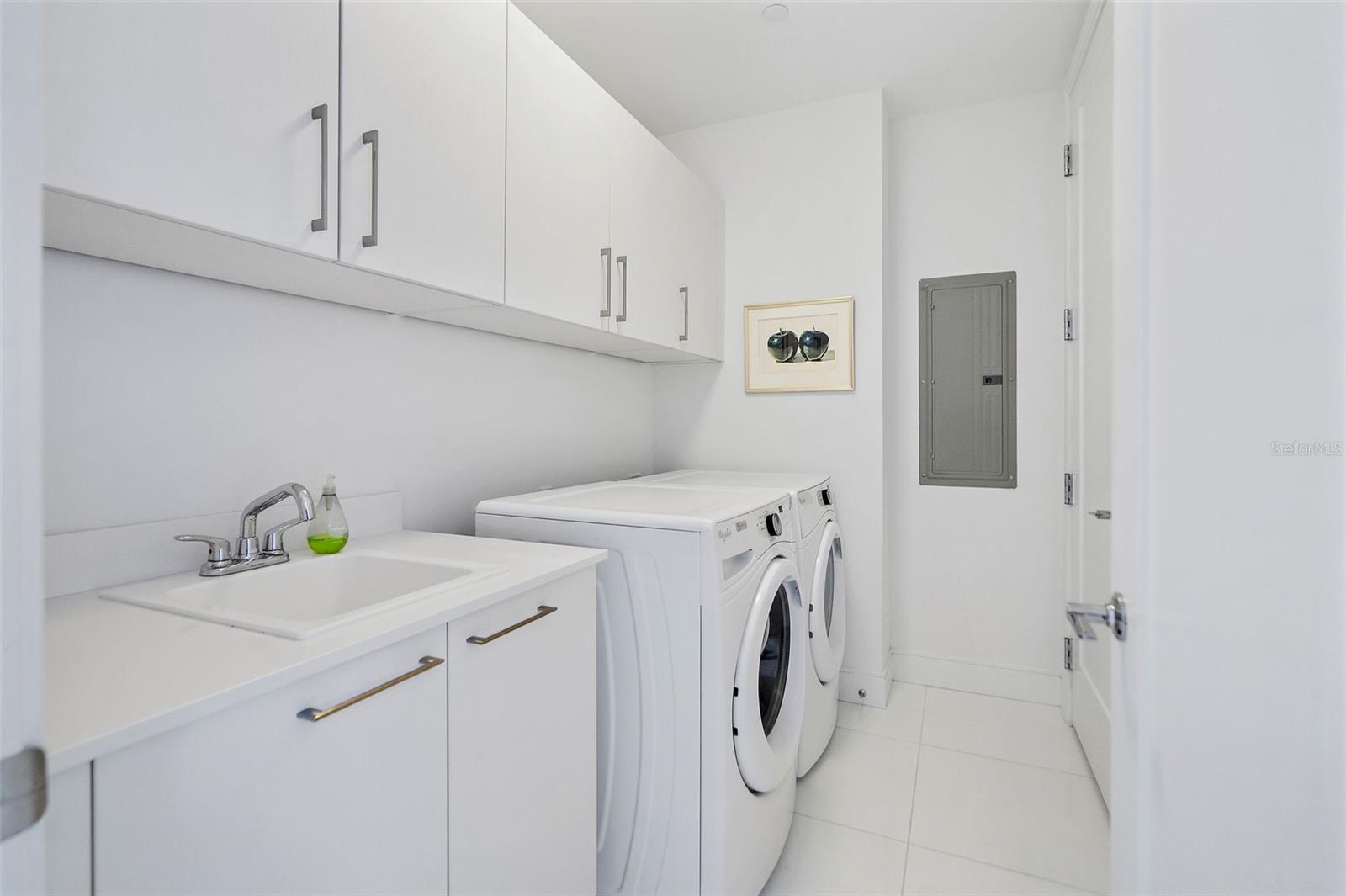 ONE ST. PETERSBURG - Residential