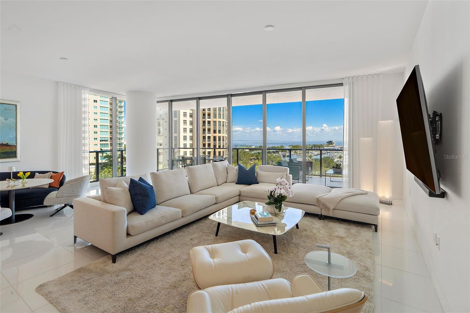 ONE ST. PETERSBURG - Residential