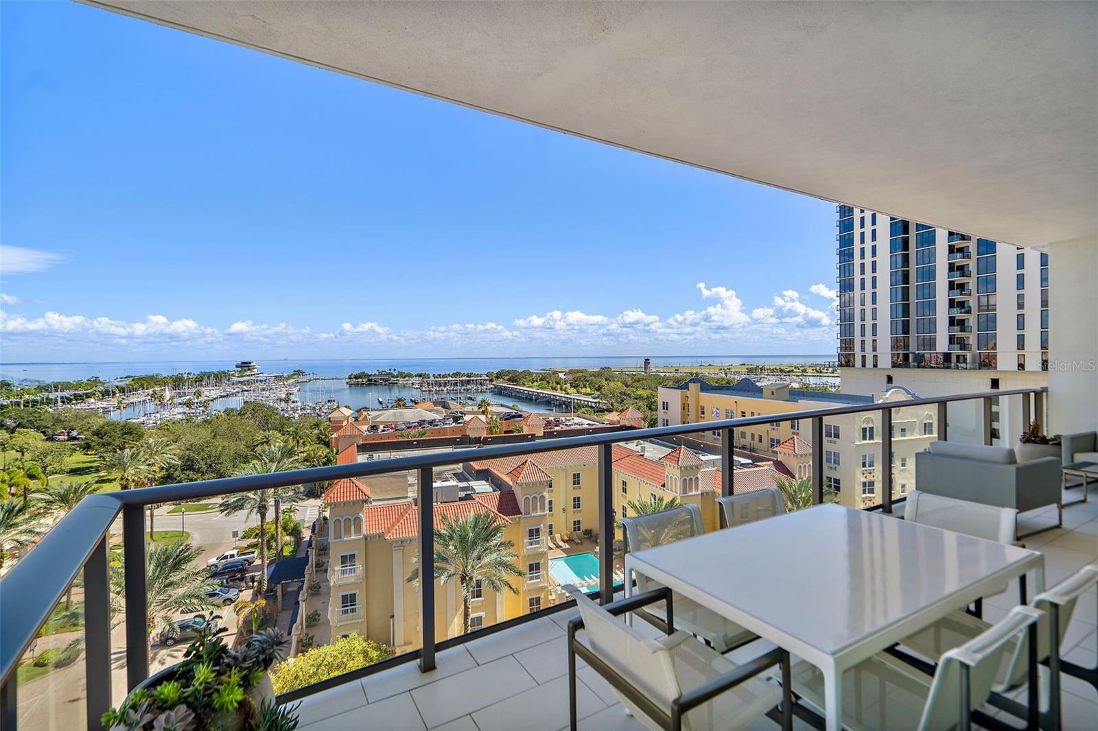 ONE ST. PETERSBURG - Residential