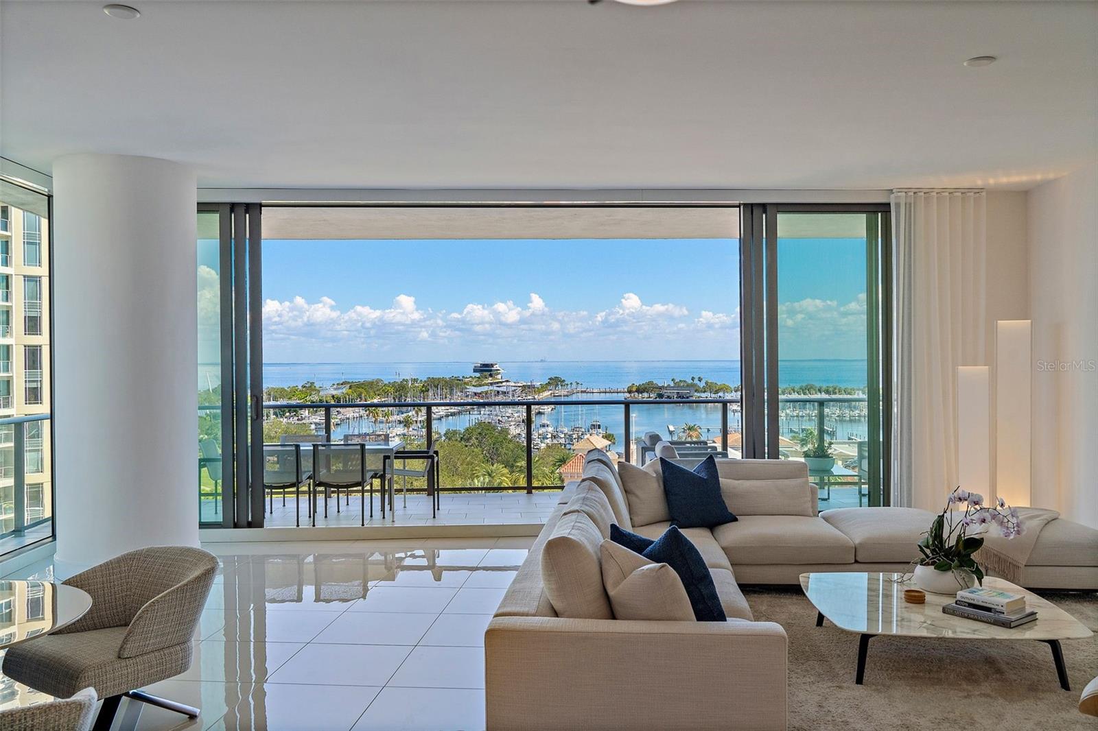 ONE ST. PETERSBURG - Residential