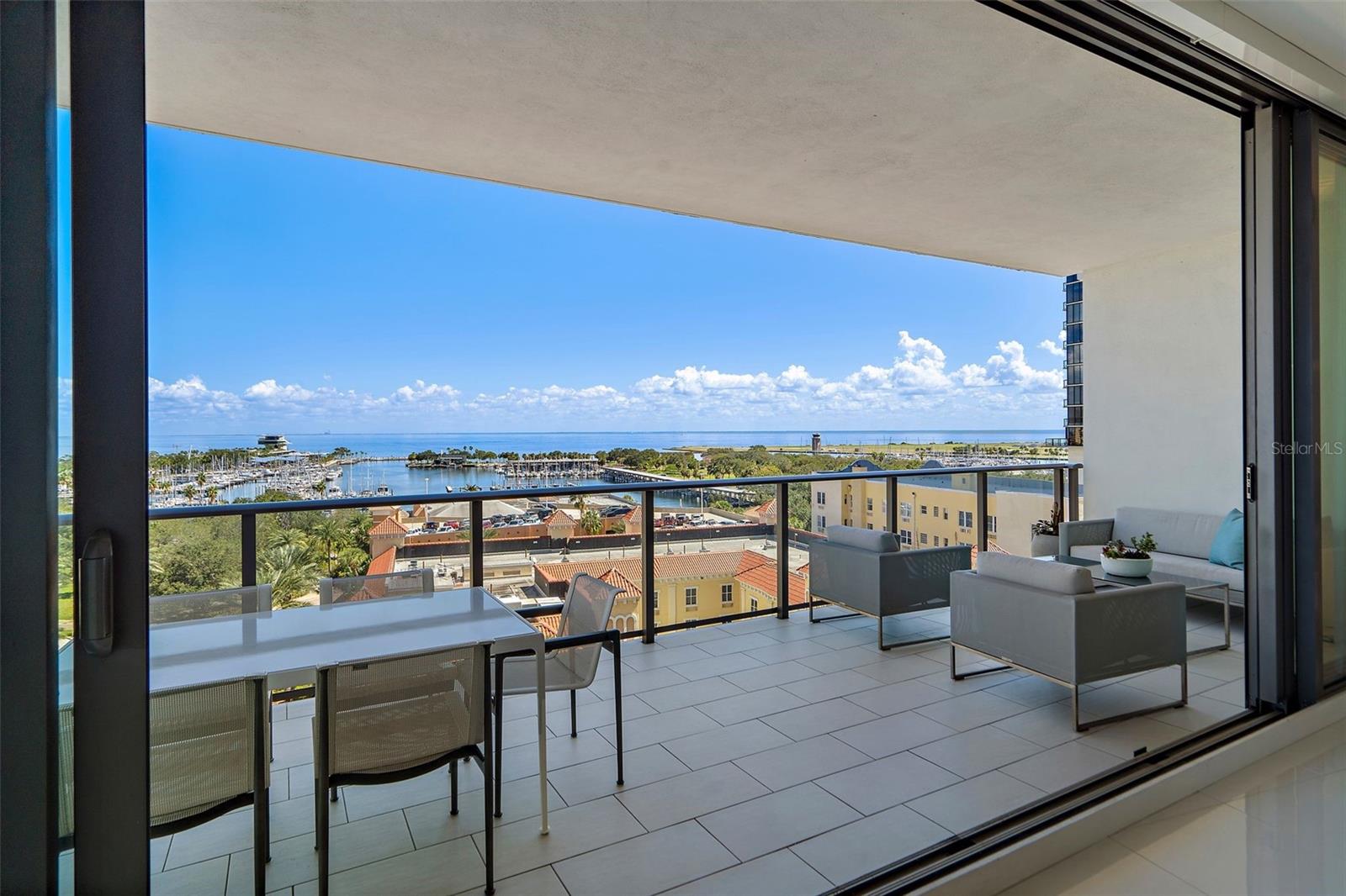 ONE ST. PETERSBURG - Residential