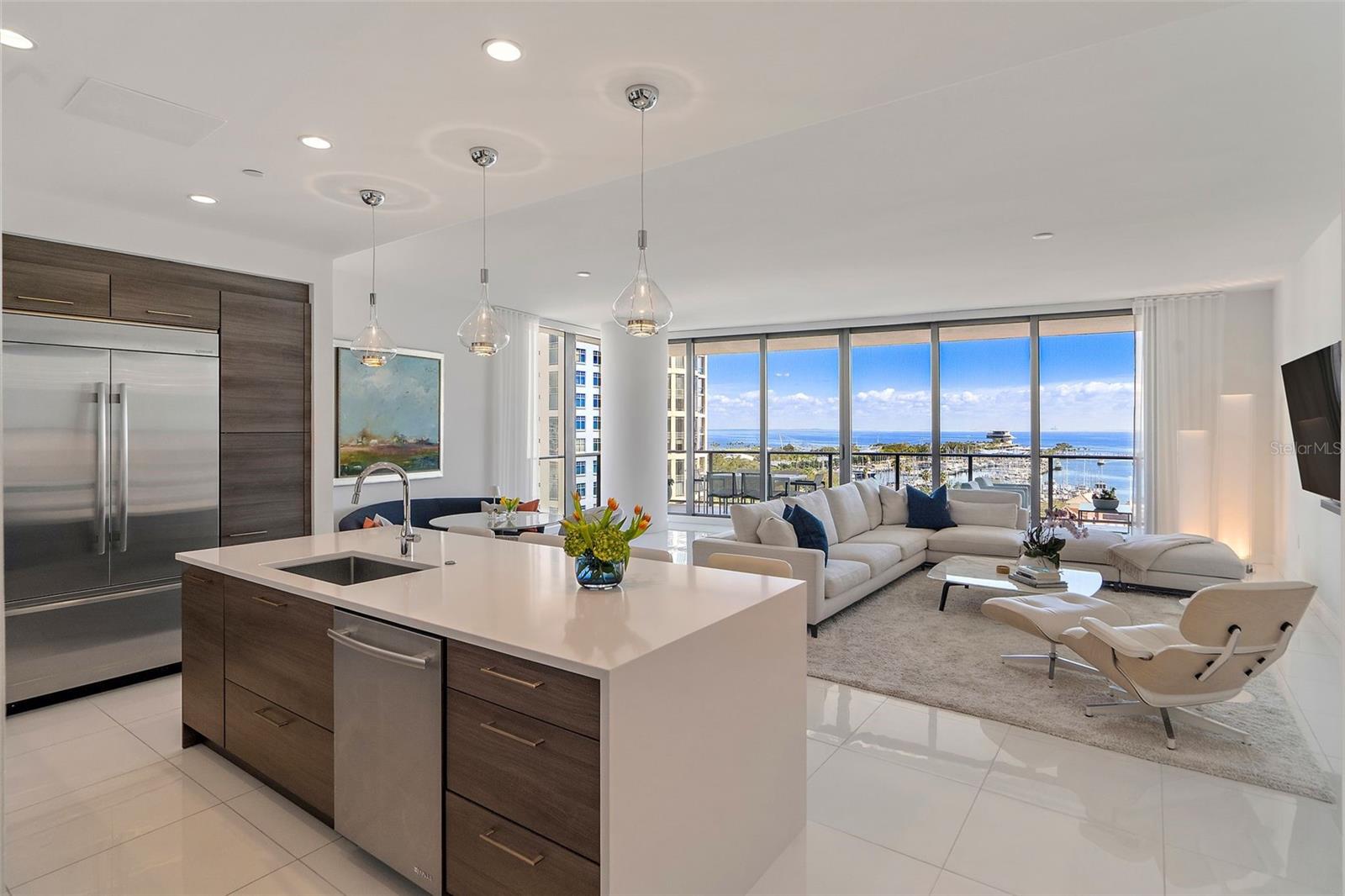 ONE ST. PETERSBURG - Residential