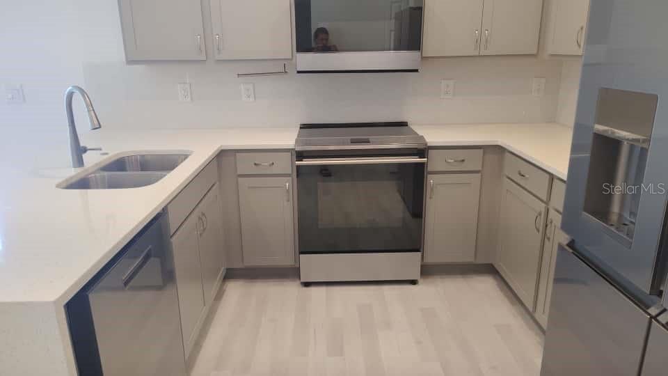 GRACELYN GROVE PH 1 - Residential Lease
