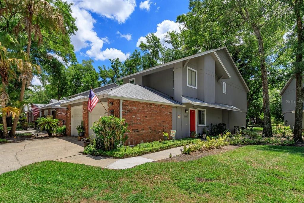 Photo of 626 Red Oak Circle #106, Altamonte Springs, FL 32701 (MLS # O6408039)