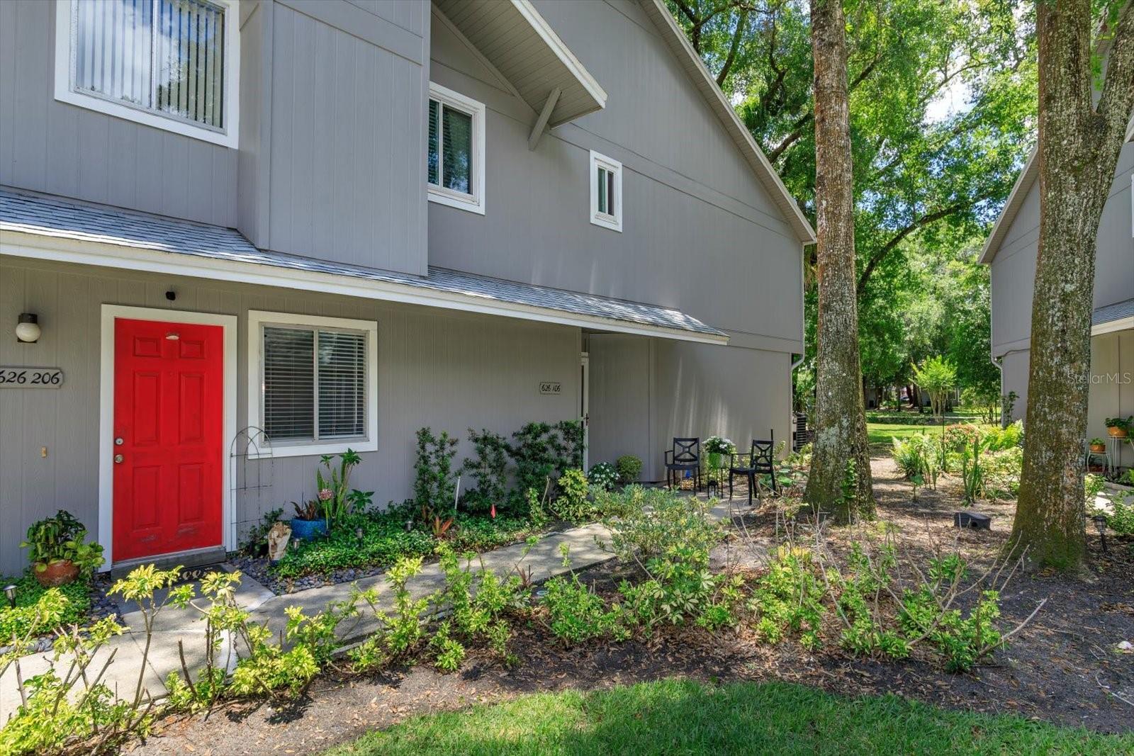 OAK HARBOUR SEC 3 A CONDO - Residential