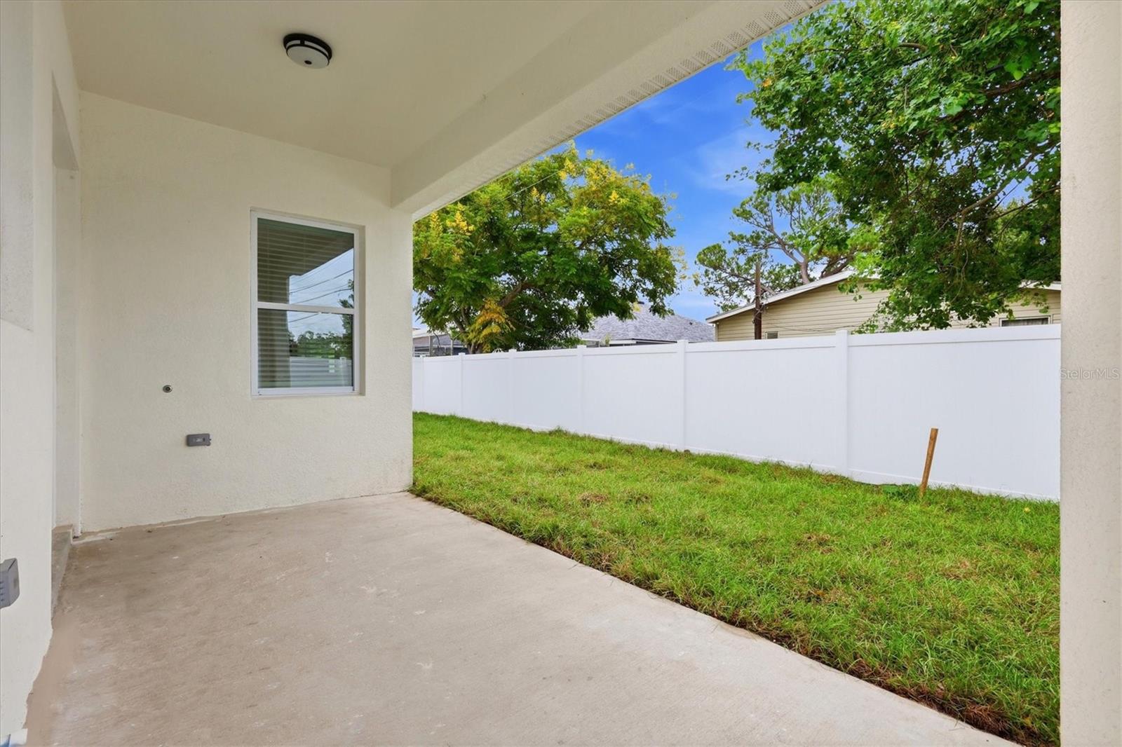 6050 105TH TERRACE N