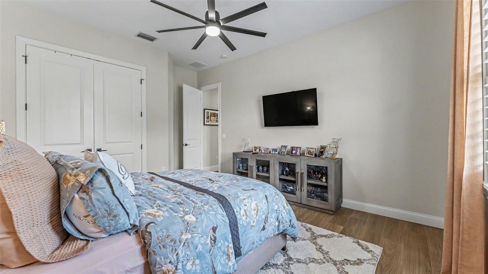 HALLAM PRESERVE EAST - Residential