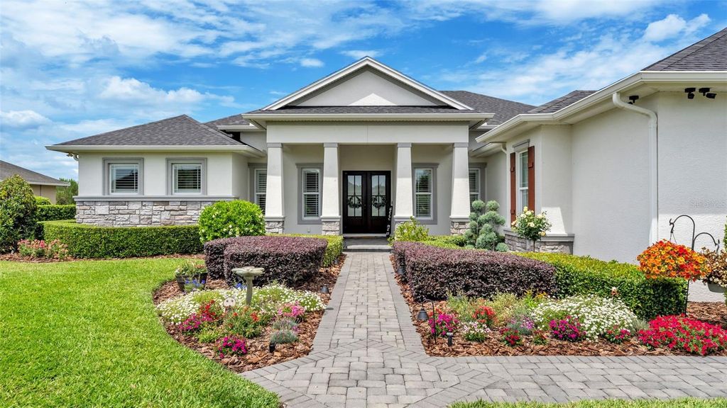Photo of 6509 Heritage Park Place, Lakeland, FL 33813 (MLS # L4961984)