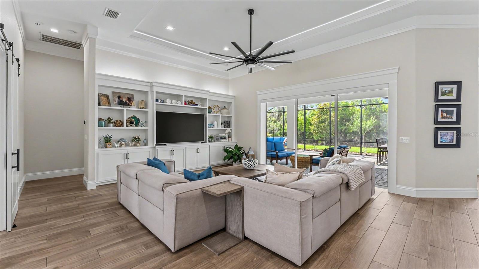 HALLAM PRESERVE EAST - Residential