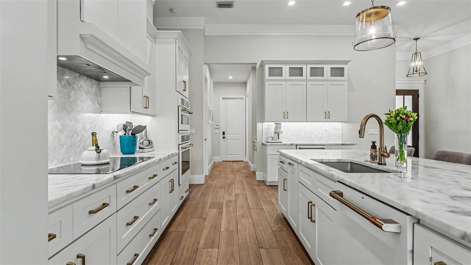 HALLAM PRESERVE EAST - Residential
