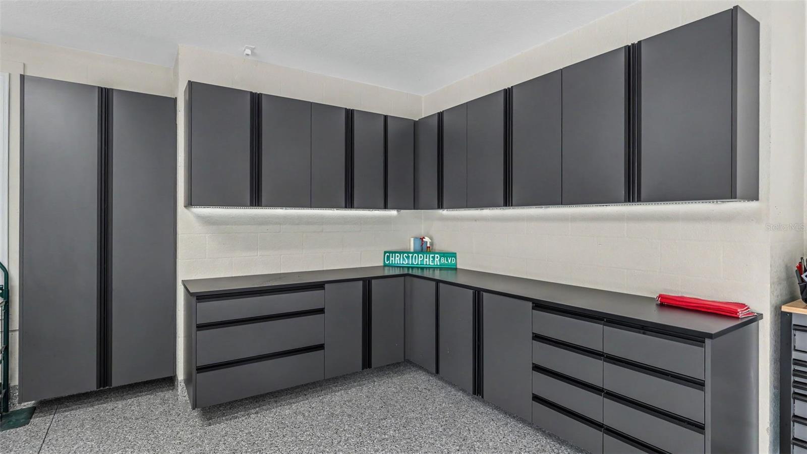 HALLAM PRESERVE EAST - Residential