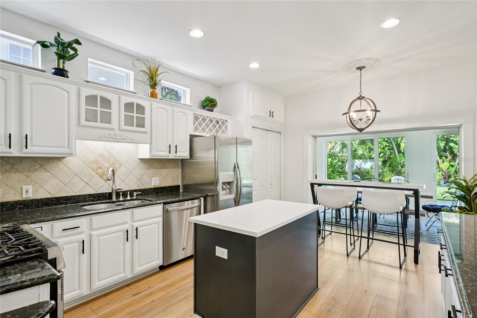 HARBOR VIEW PALMS - Residential