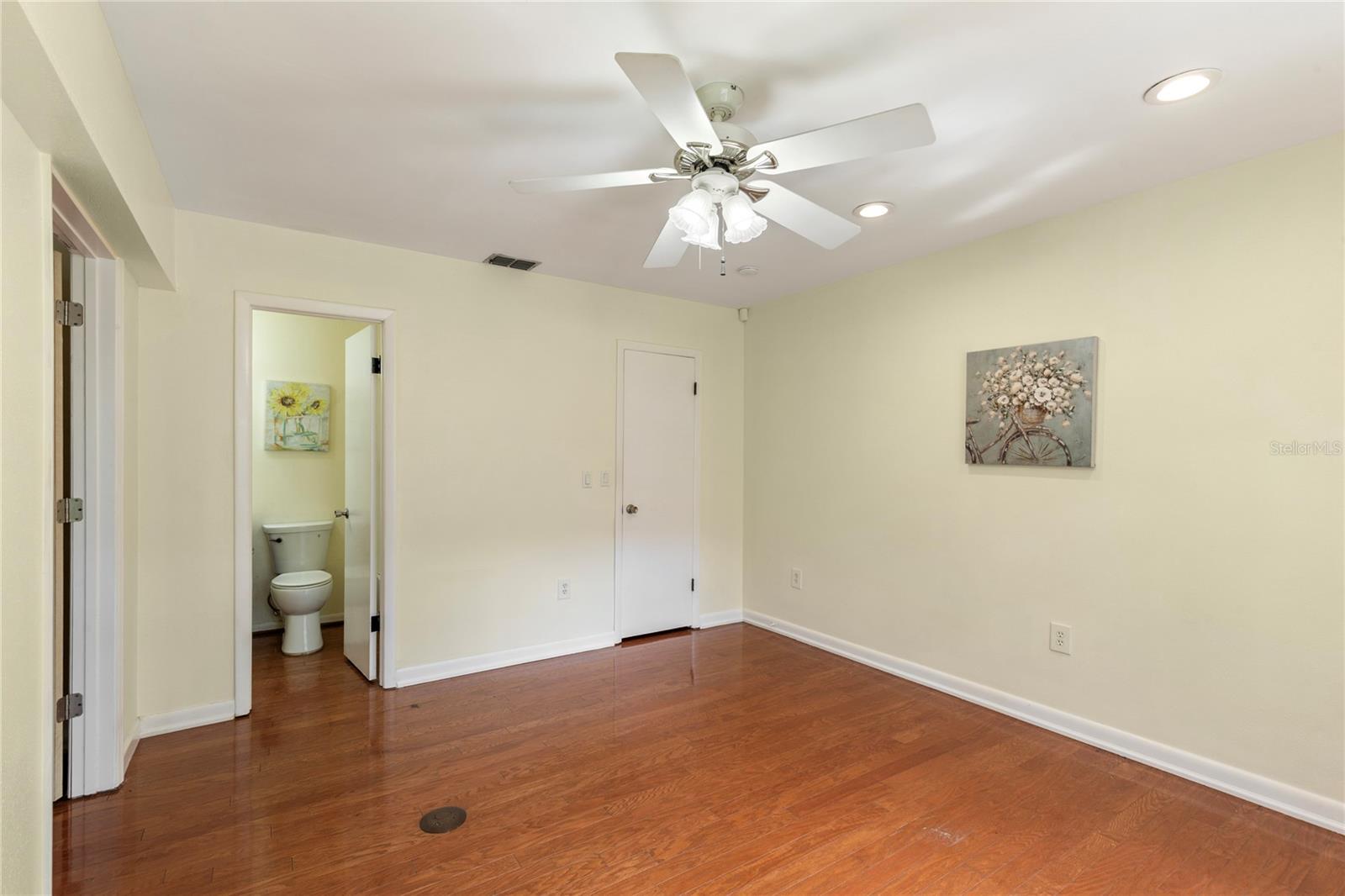 RAINTREE MANOR HOMES CONDOMINI - Residential