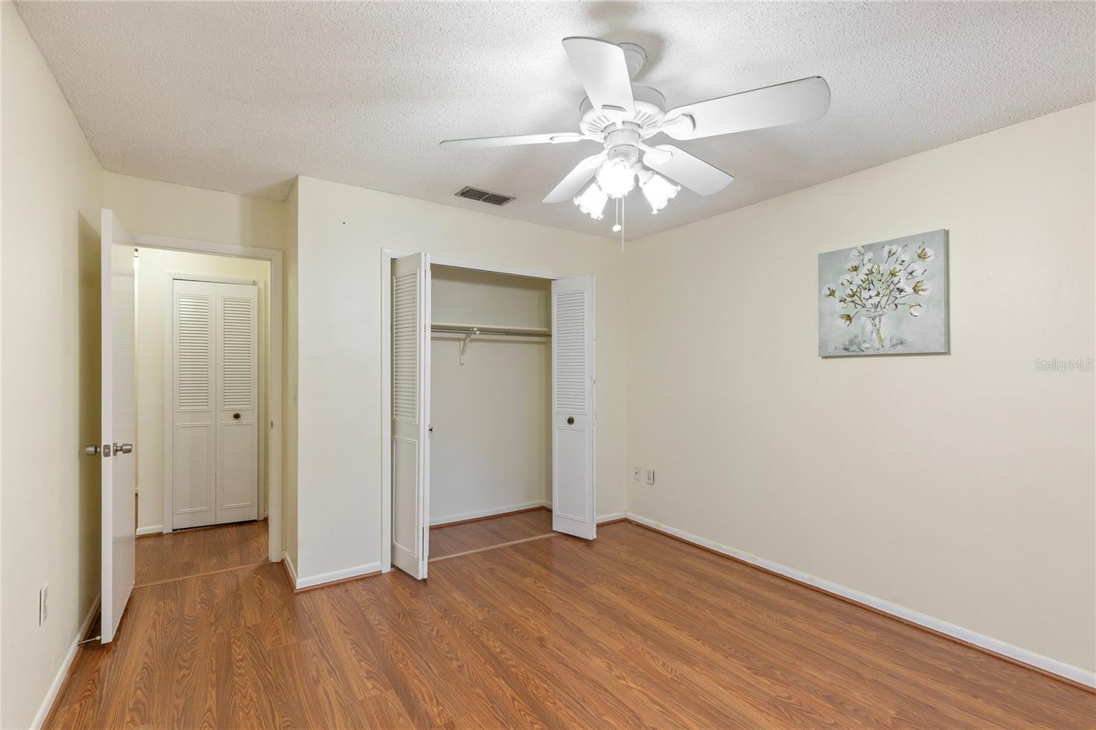 RAINTREE MANOR HOMES CONDOMINI - Residential