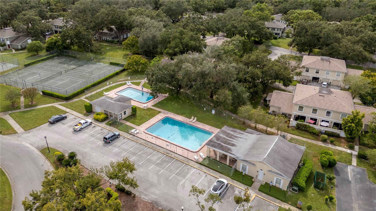 RAINTREE MANOR HOMES CONDOMINI - Residential