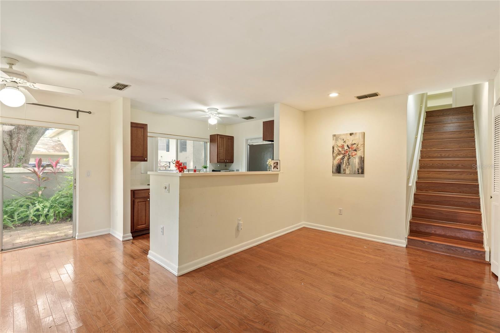 RAINTREE MANOR HOMES CONDOMINI - Residential