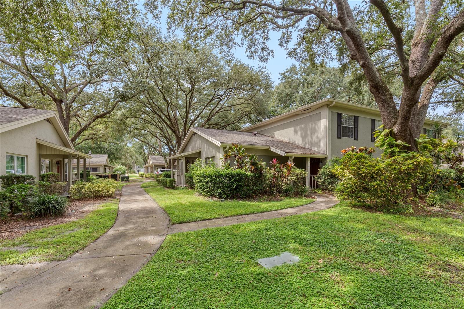 RAINTREE MANOR HOMES CONDOMINI - Residential