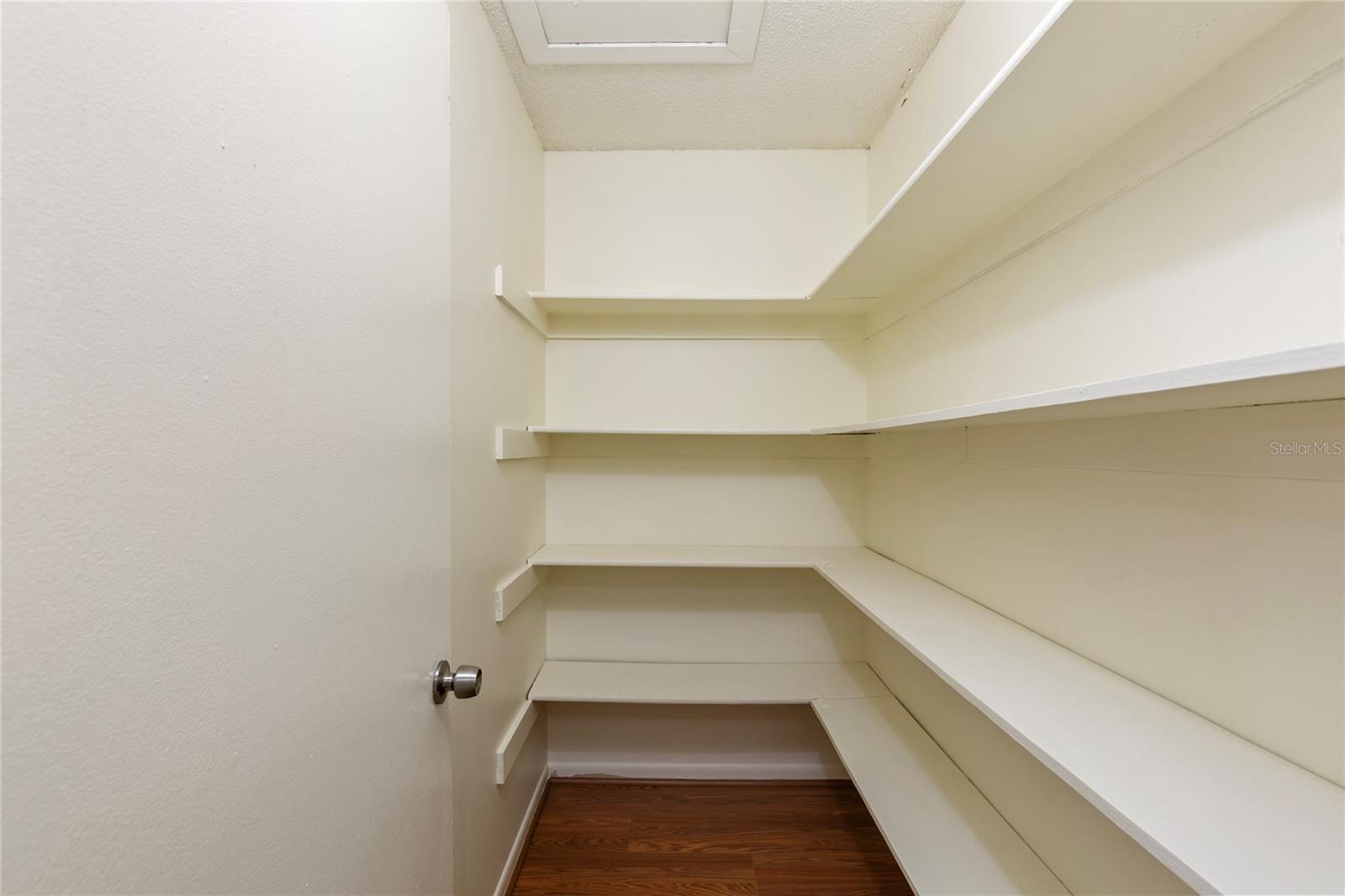 RAINTREE MANOR HOMES CONDOMINI - Residential