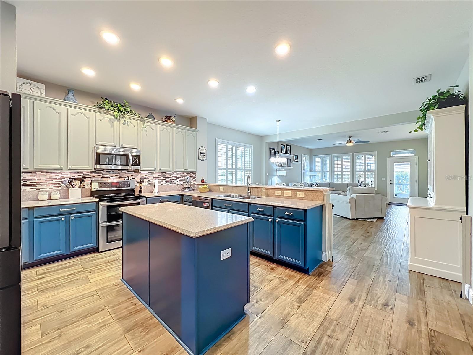 LAKES/WINDERMERE PH 03 P & Q - Residential