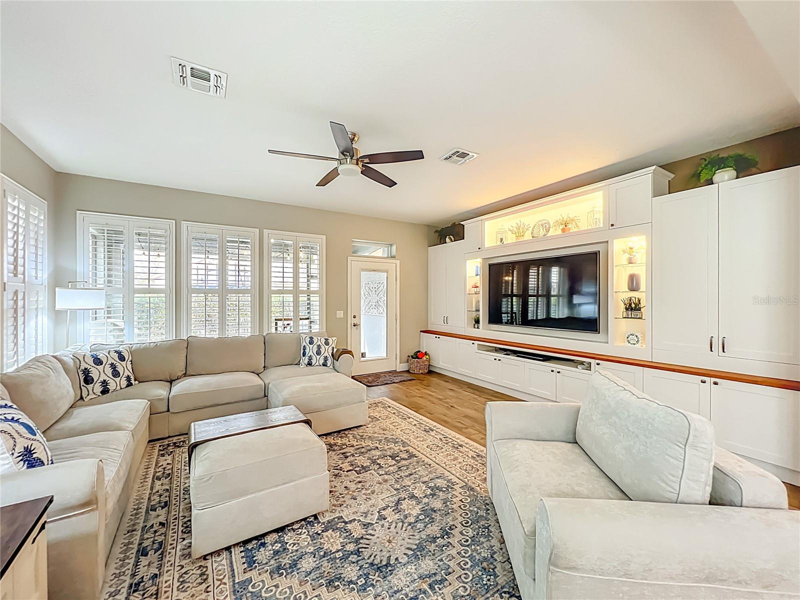 LAKES/WINDERMERE PH 03 P & Q - Residential