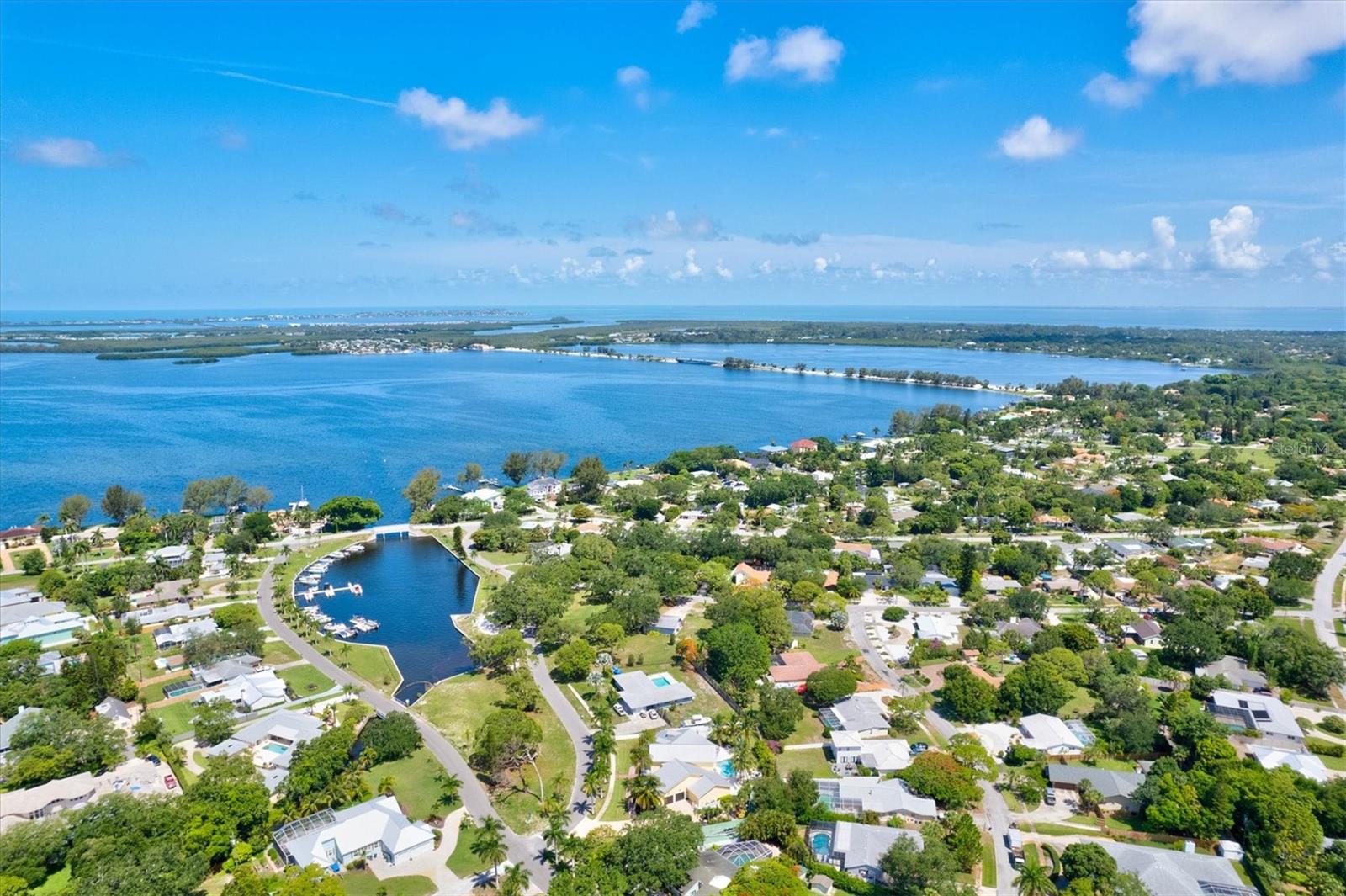 BAYVIEW GROVE - Land